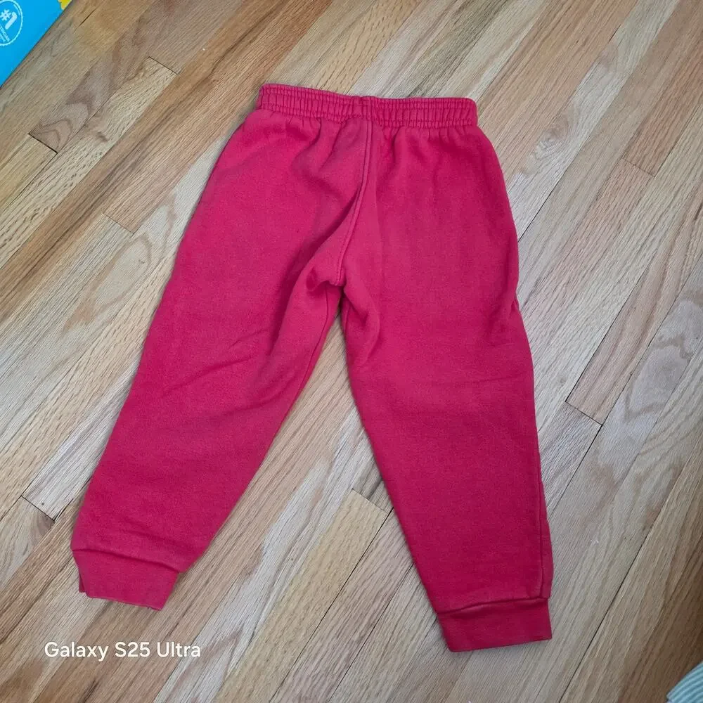 Umbro red sweatshirt and jogger fleece lined set, soccer‎ ball logo sz 24 mo